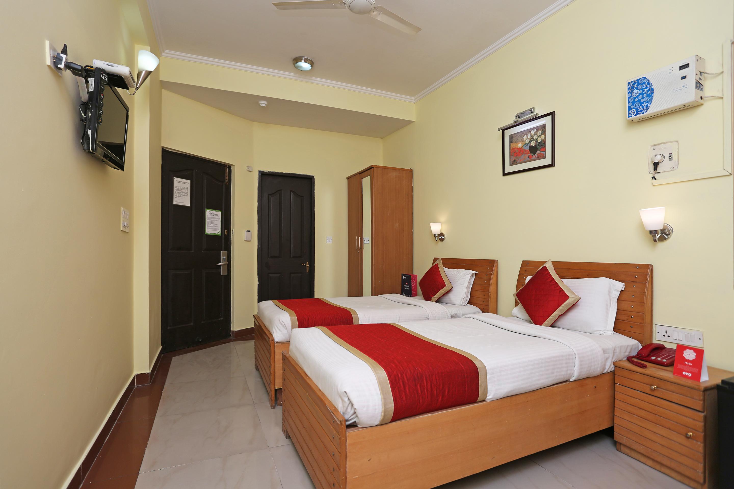 Sun Hotel Haridwār Extérieur photo