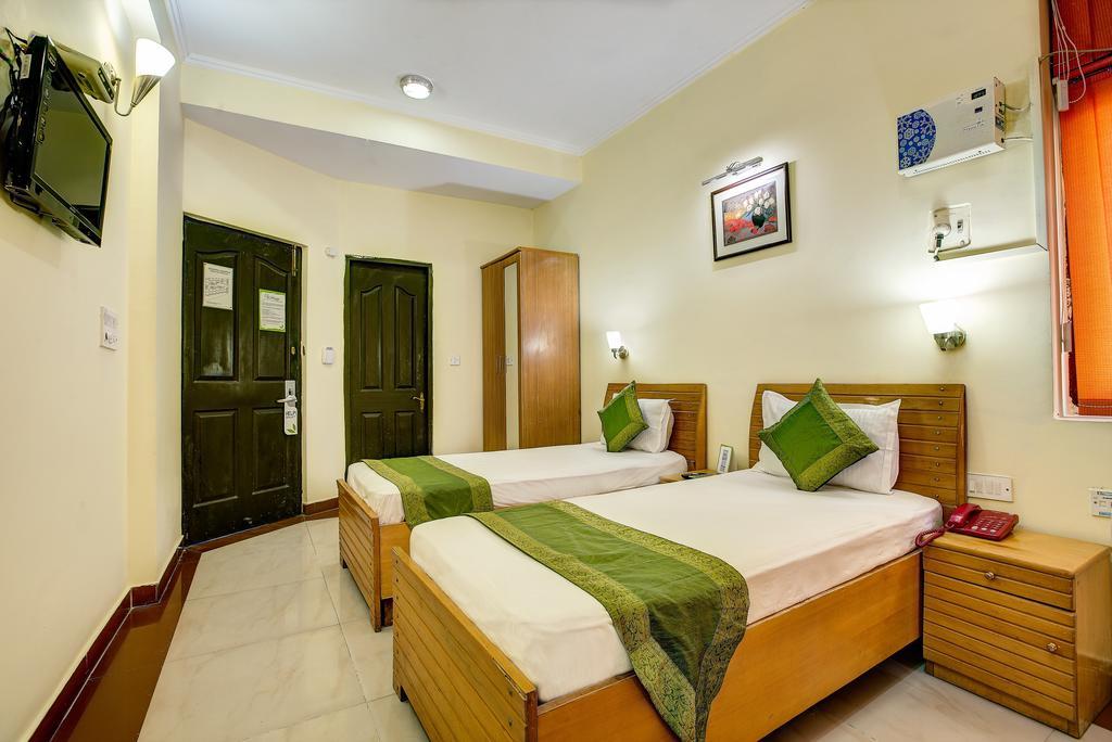 Sun Hotel Haridwār Extérieur photo