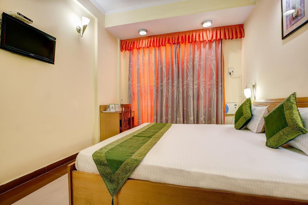 Sun Hotel Haridwār Extérieur photo
