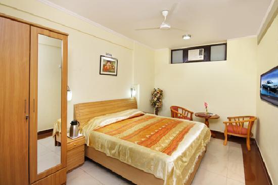 Sun Hotel Haridwār Extérieur photo